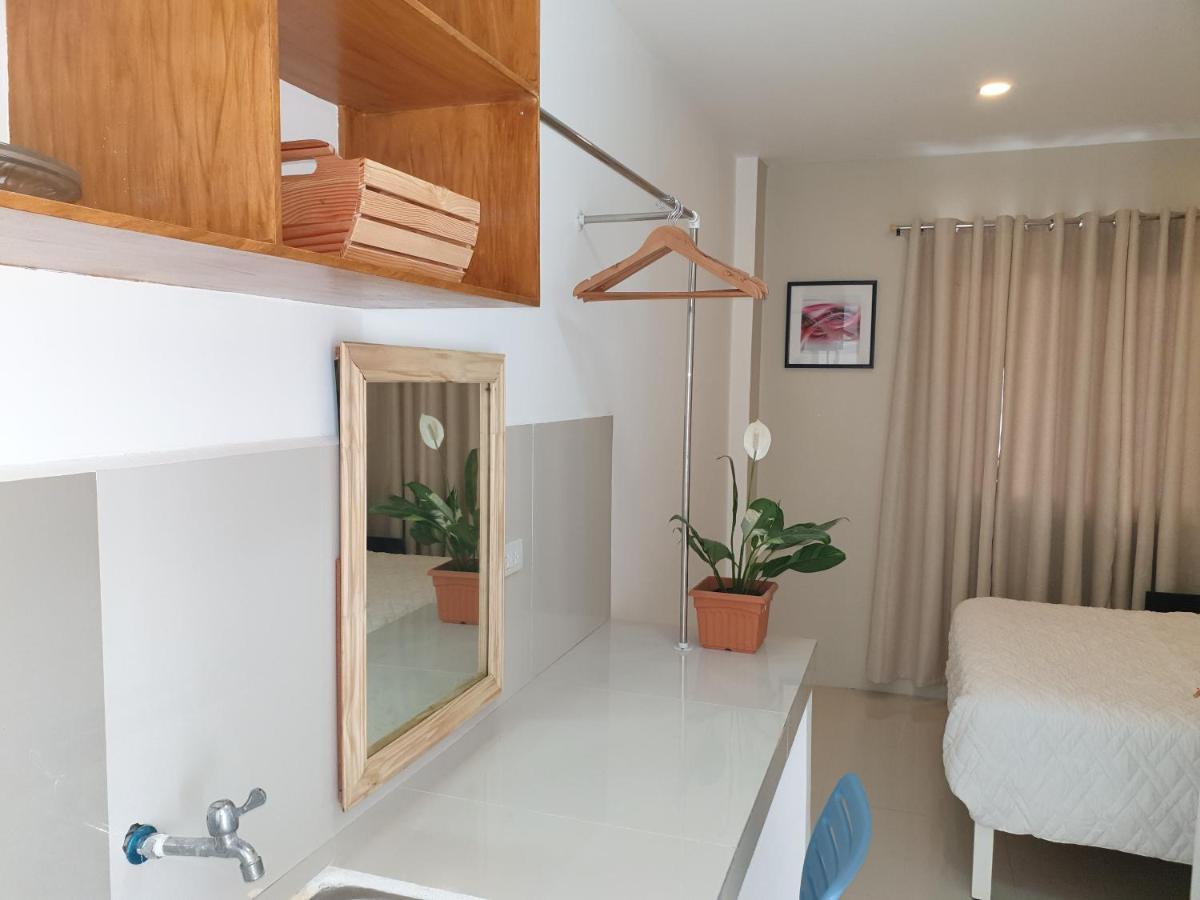 Borj Place Нага Екстериор снимка